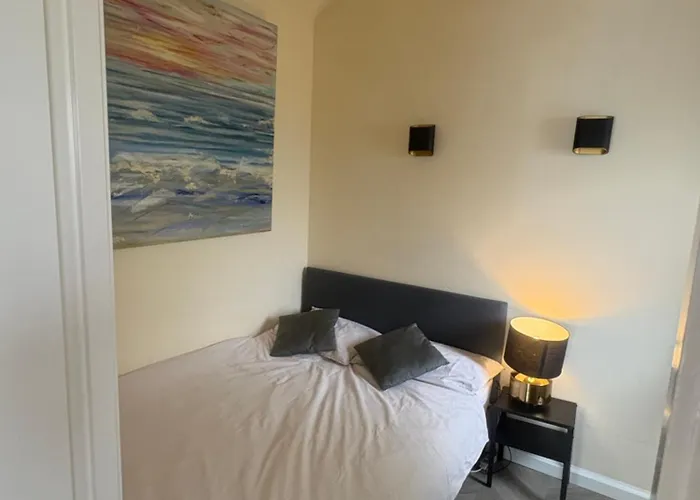 Renovated & Private Tinyhouse Short Appartement *